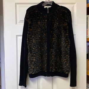 Heavy sweater with zippered faux fur front. Lisa international.